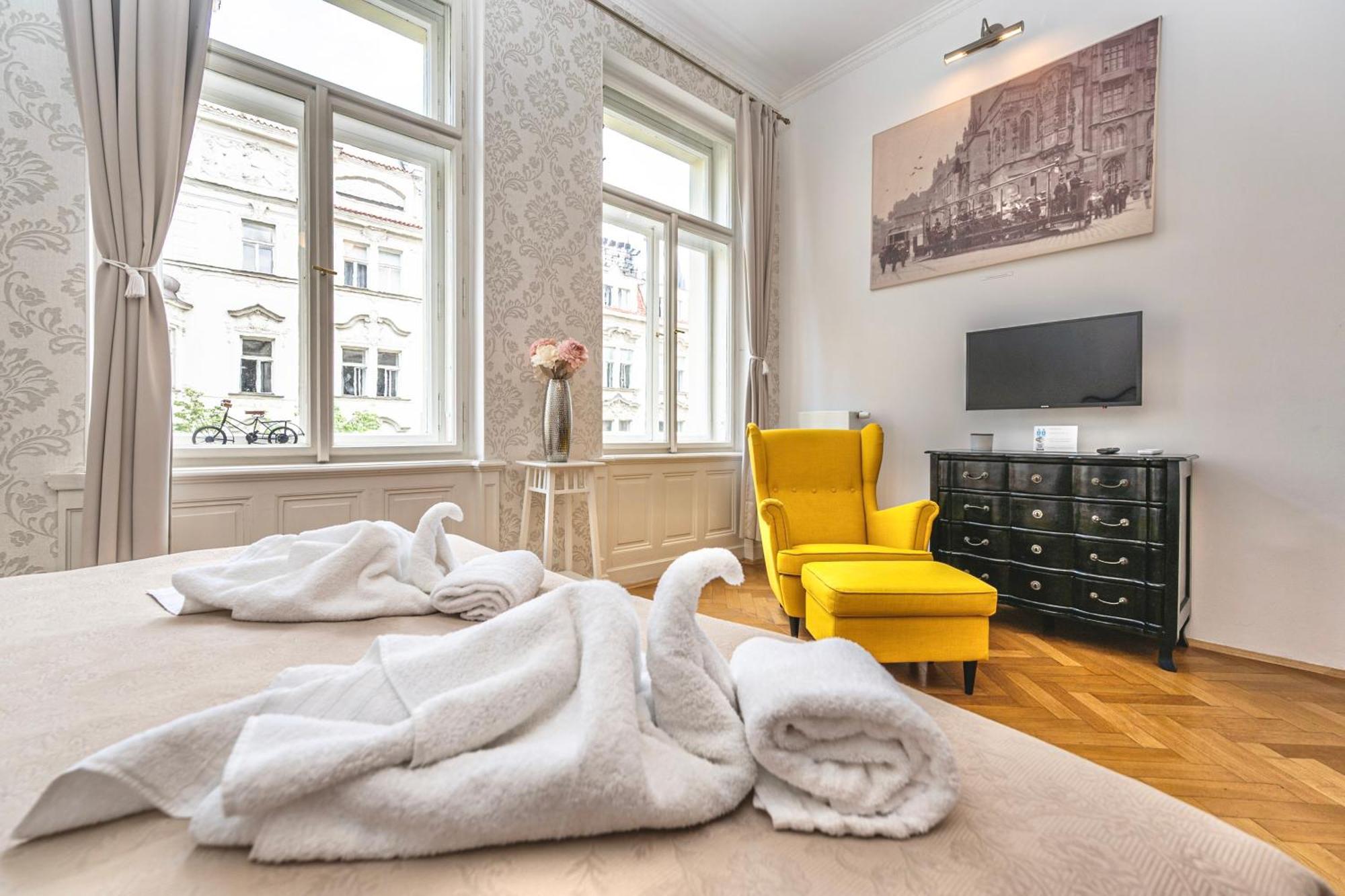 Apartment The Old Town Square & Parizska *