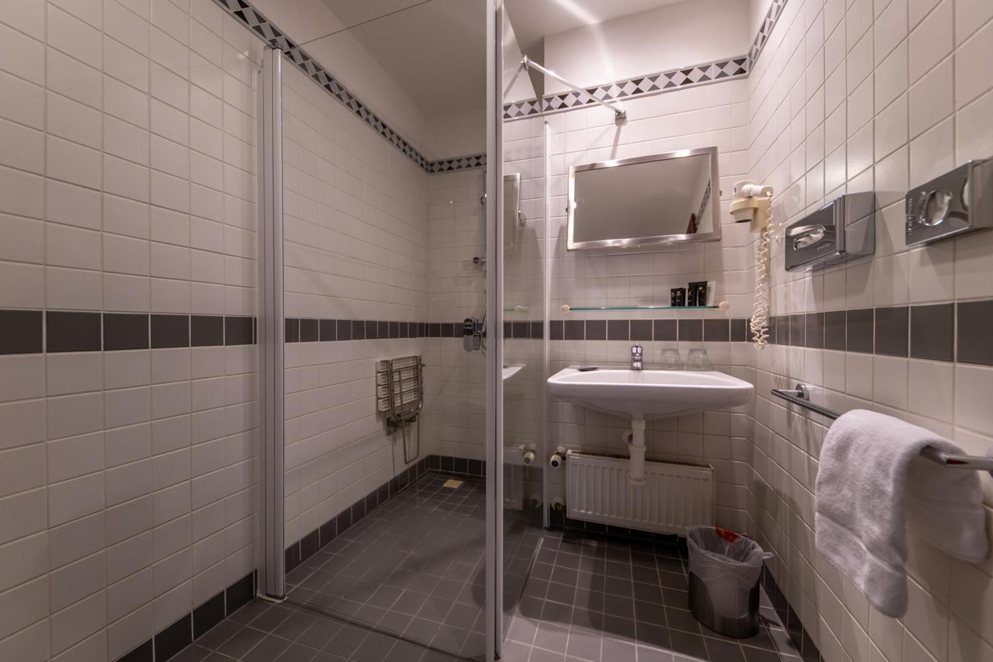 Kinsky Fountain Hotel 4*