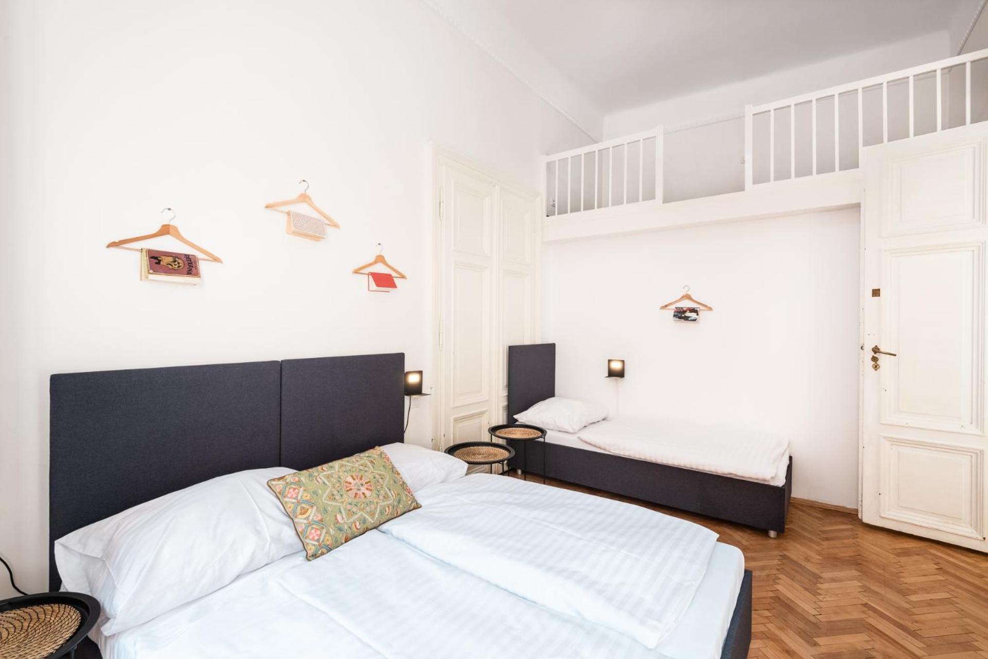 Hybernska Apartmán *