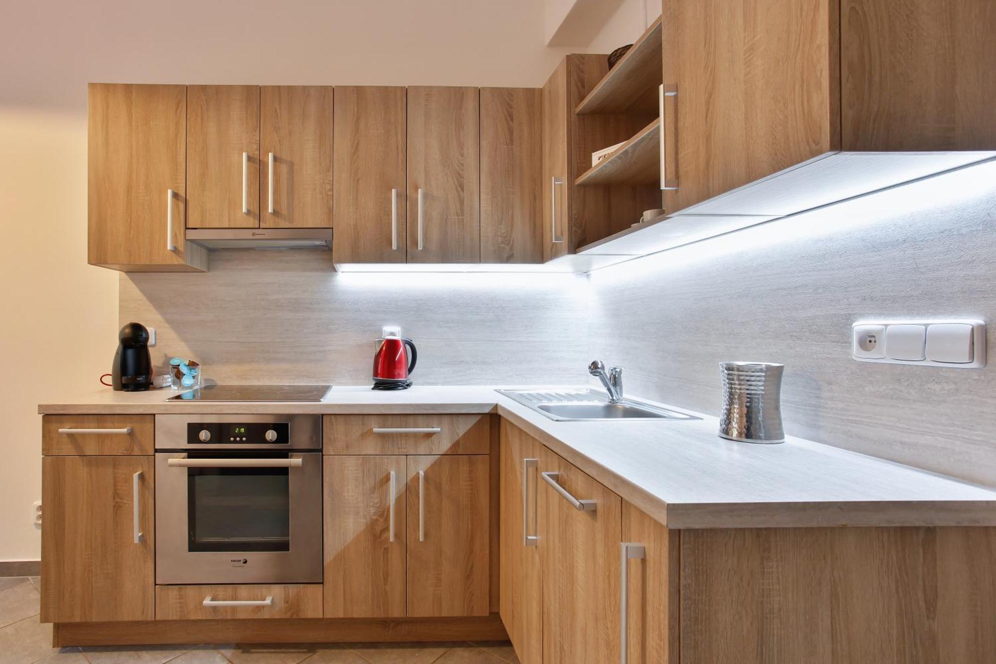 Beautiful And Spacious Wenceslas Square Apartmán