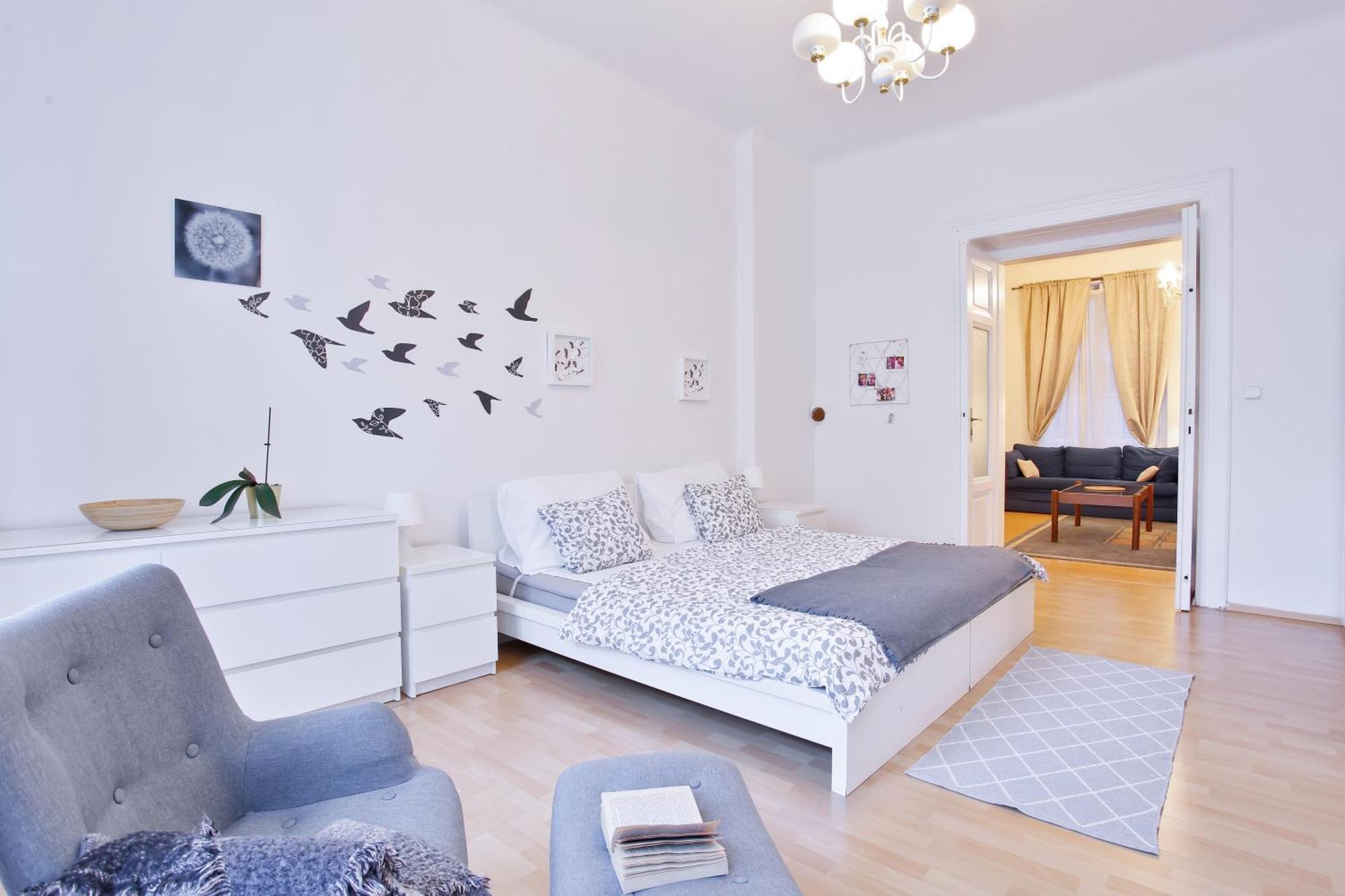 Beautiful And Spacious Wenceslas Square Apartmán