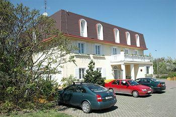 Hotel Penzion Jas 3*