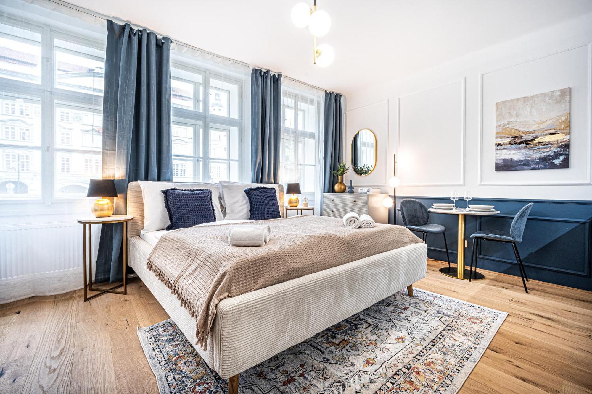 Lejlighed Beautifully Renovated At Lesser Town
