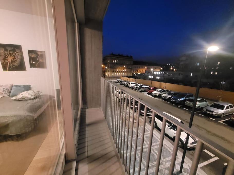 Terrace And Free Parking Apartmán *