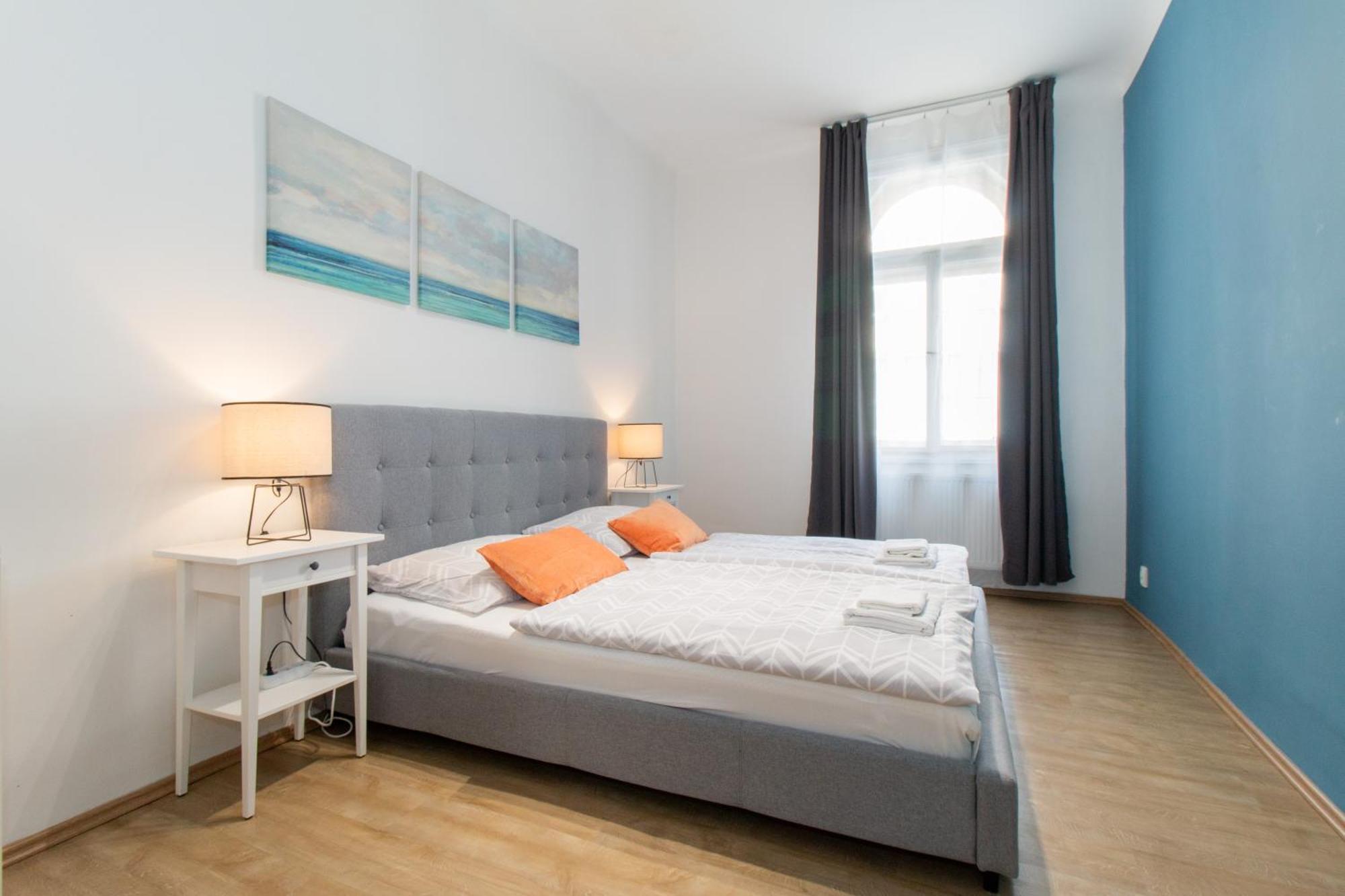 Naplavka Apartment Prag