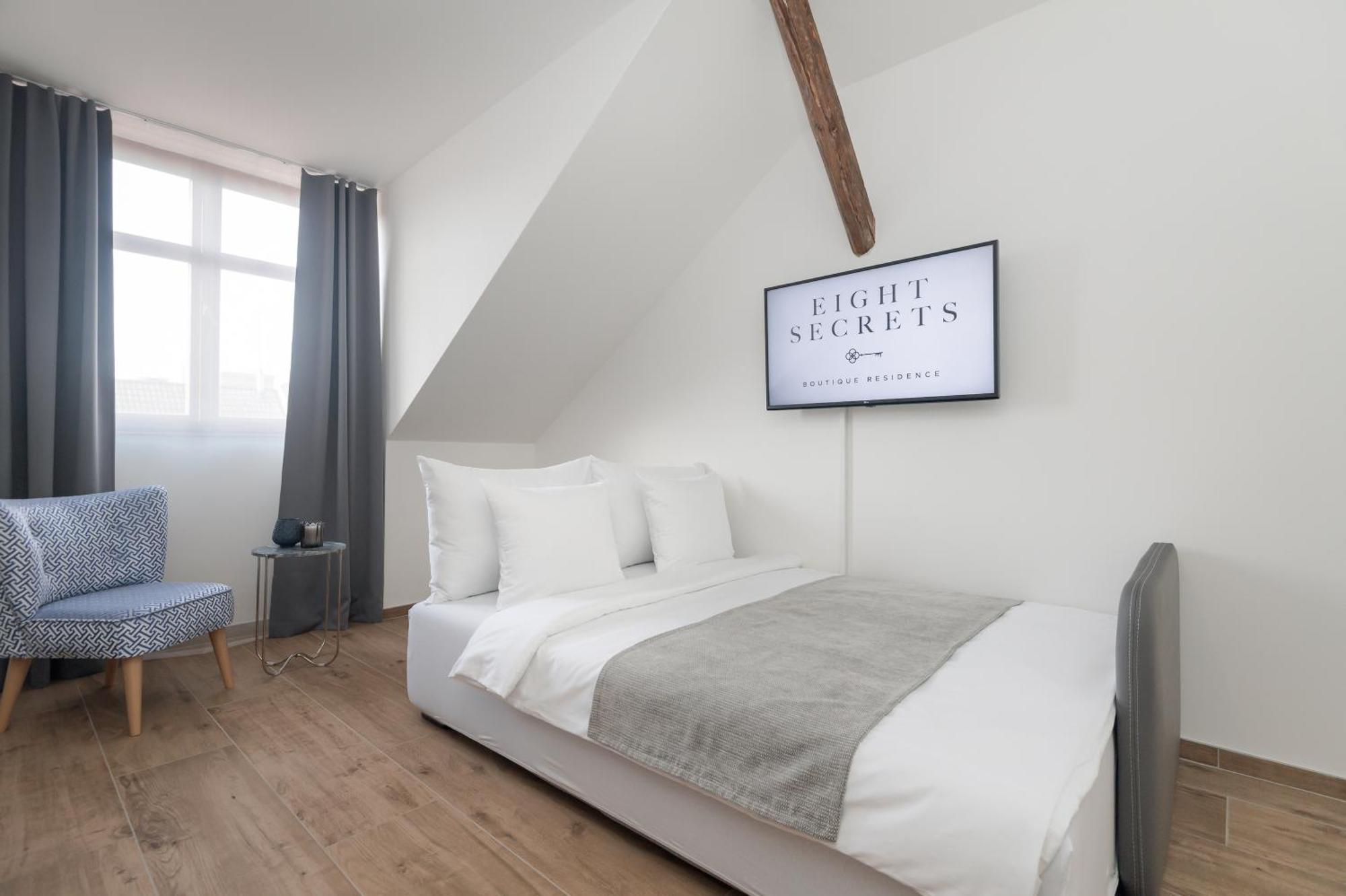 Eight Secrets Boutique By Dwellfort Prag