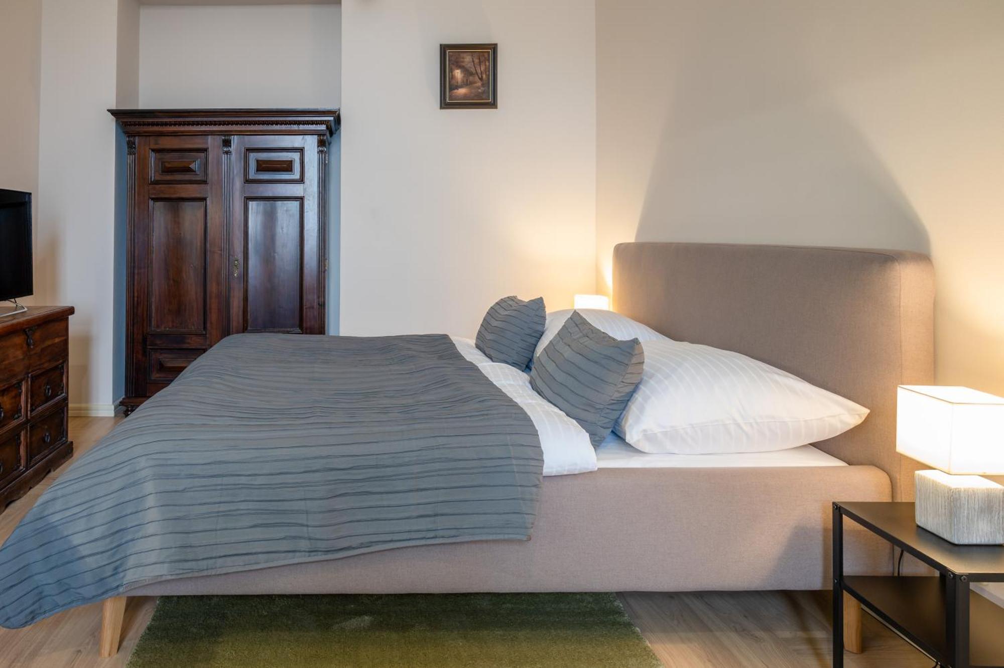 Palace Petrarca Apartment