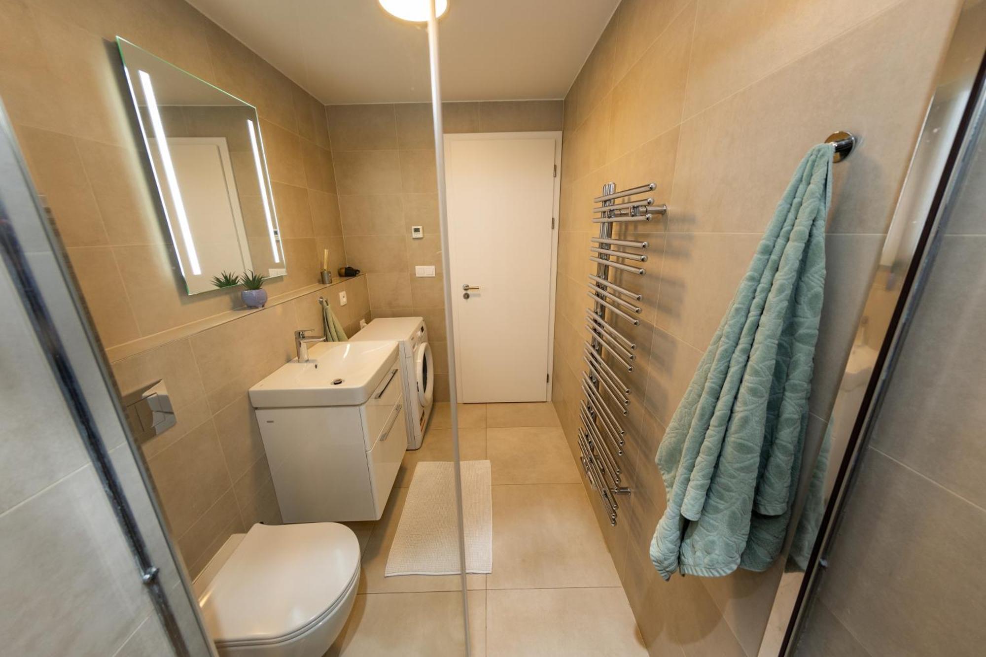 Lovely Apartment, Free Parking 1,55 Hight Apartment Prag