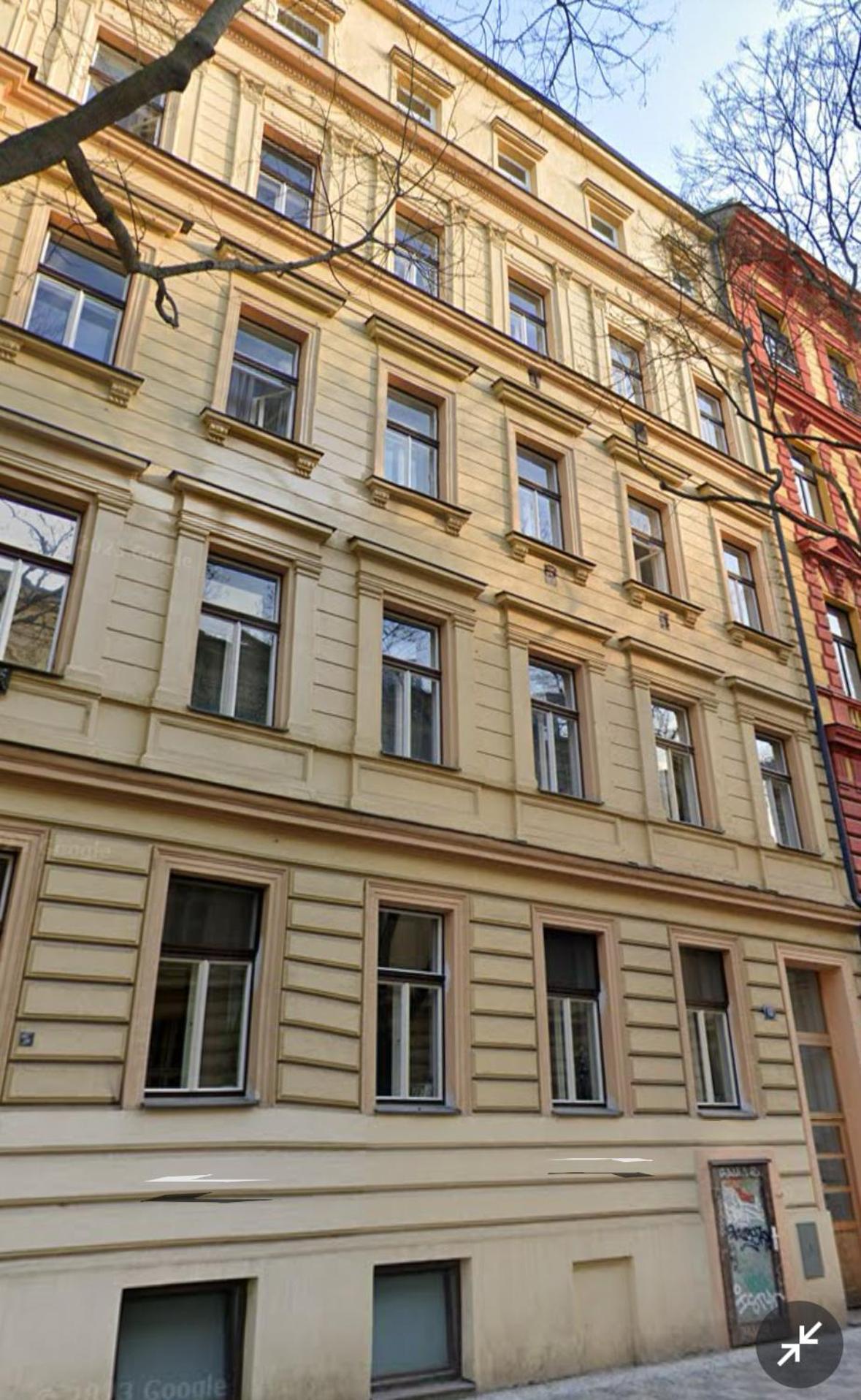 Lägenhet Spacious Karlin Lofty Prag