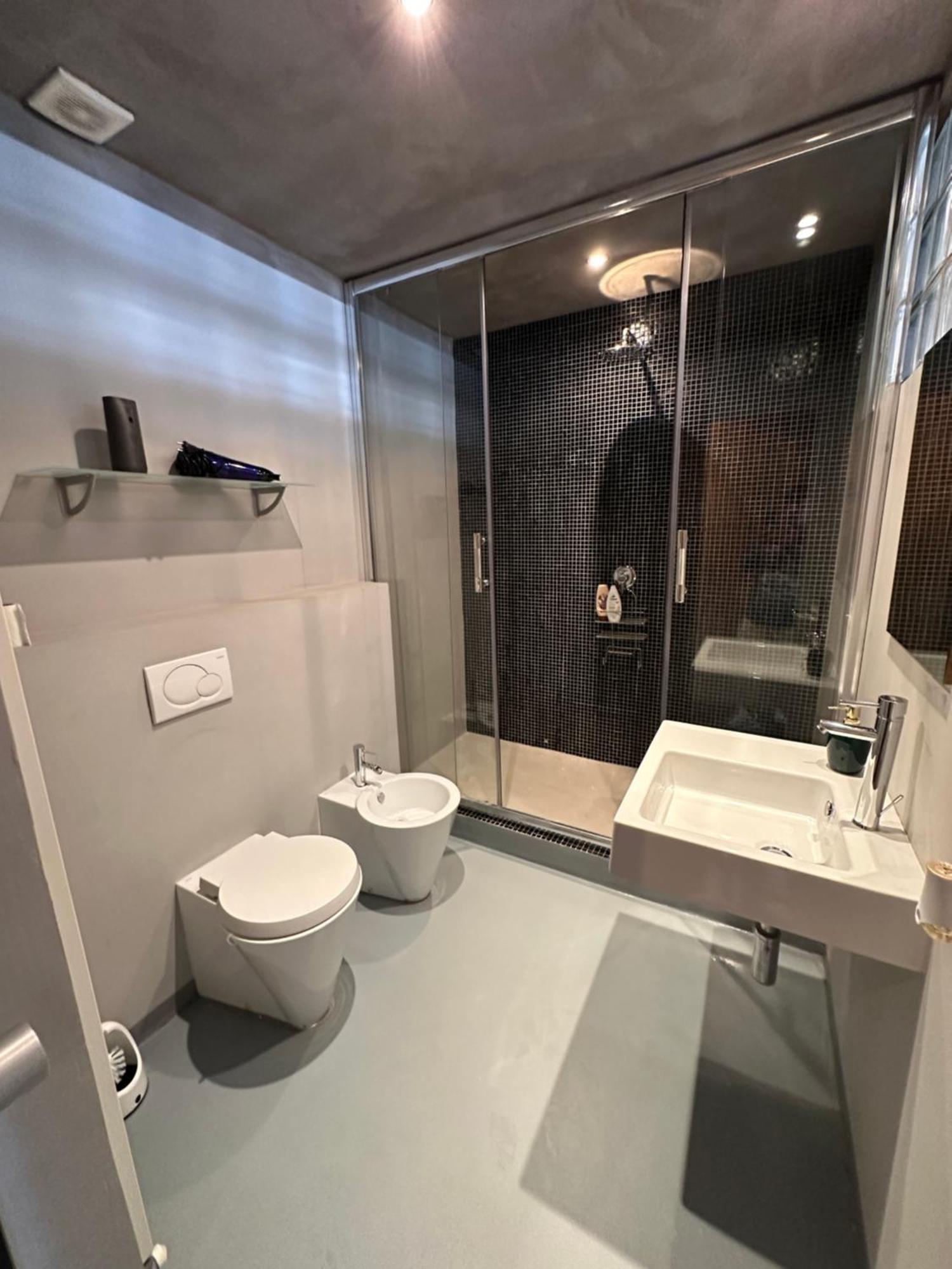 Lägenhet Spacious Karlin Lofty