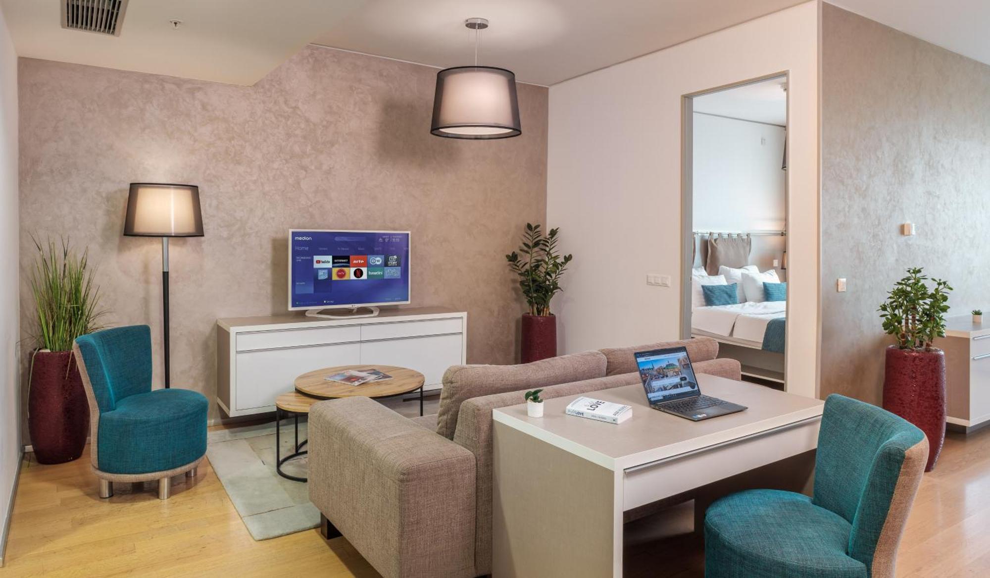 Vn3 Terraces By Adrez 4* Prag