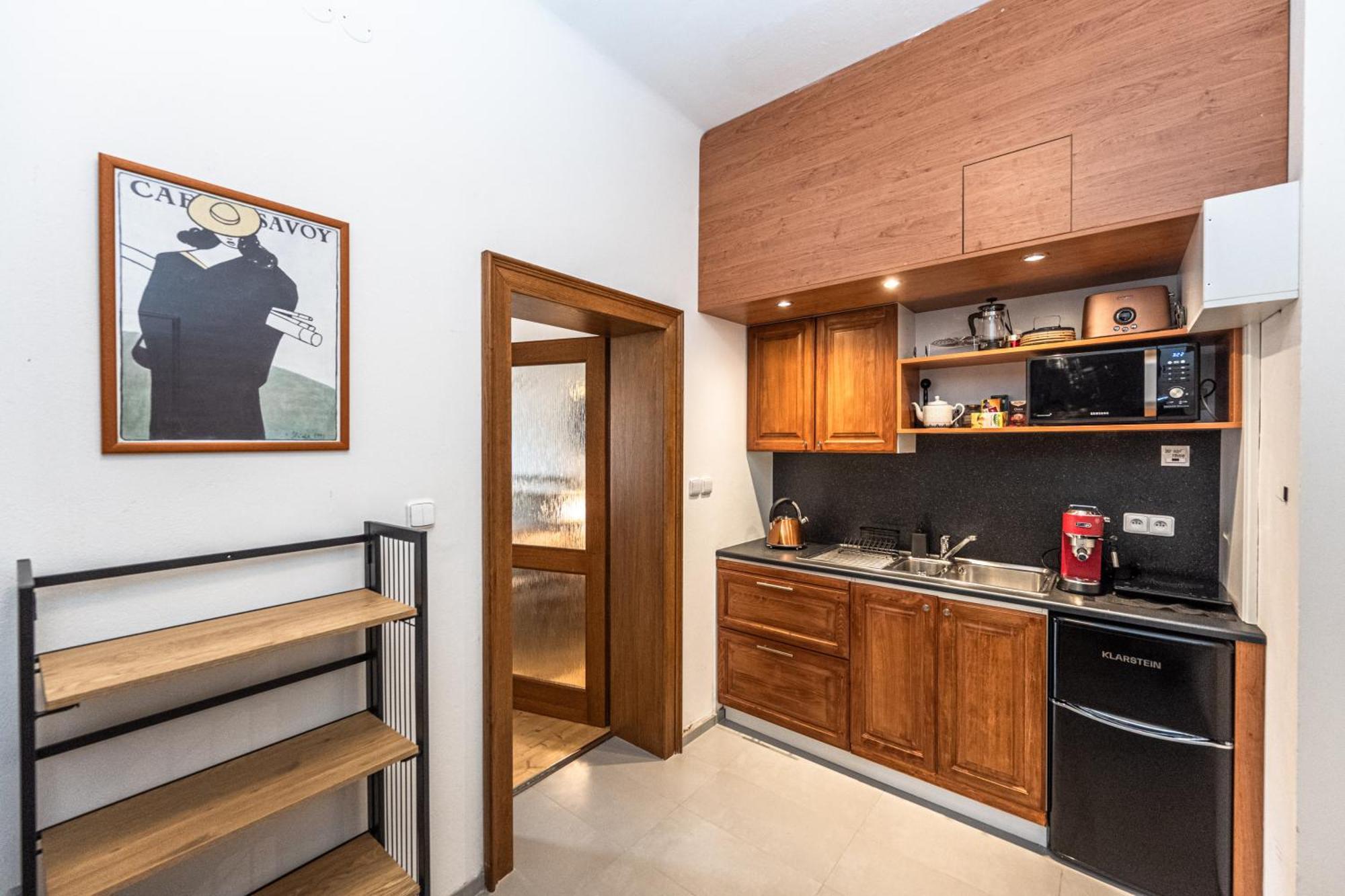 Apartment Deluxe *