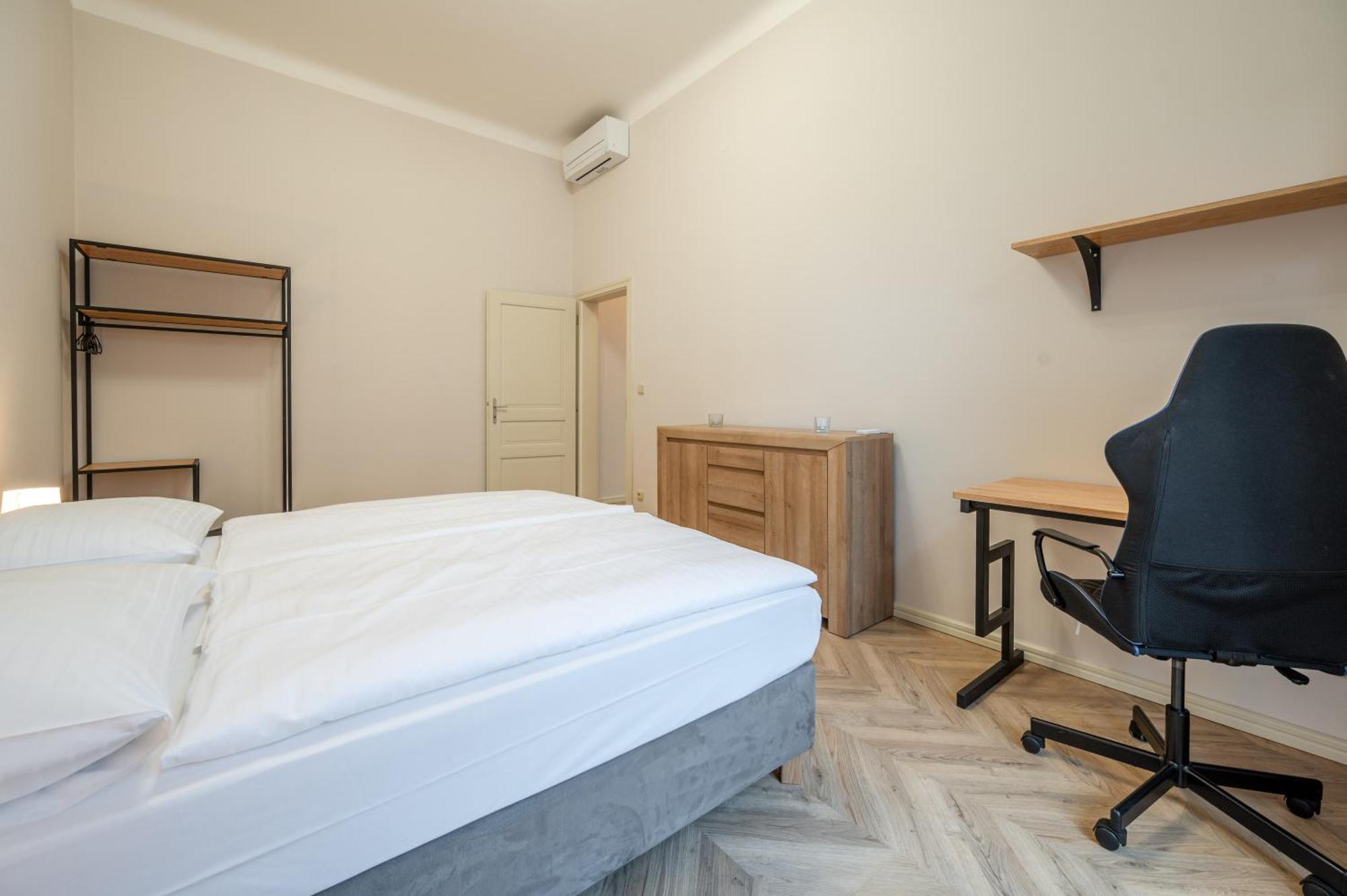 Apartment Palace Petrarca Prague