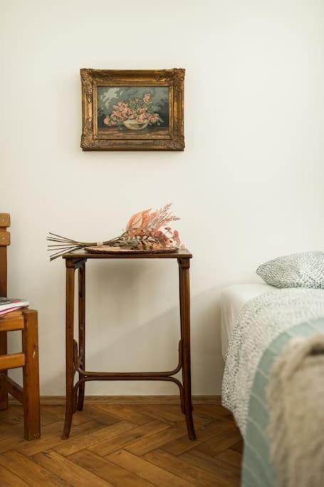 Apartment Artisan & Old-timey 2 Bedrooms *