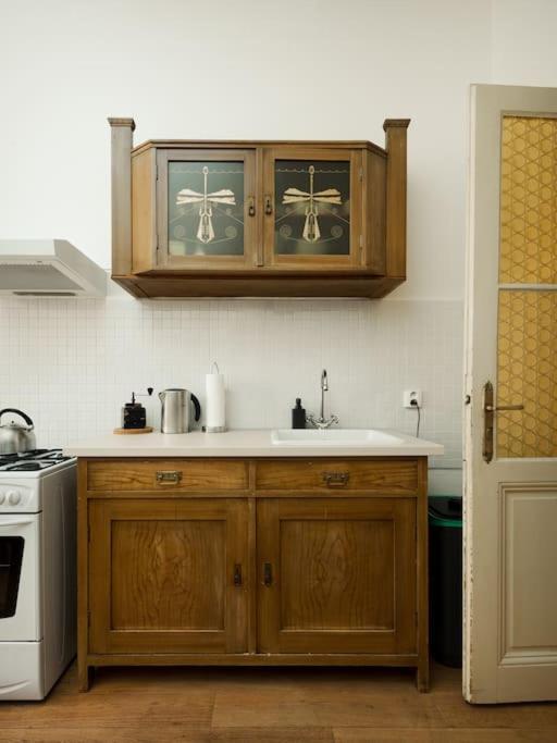 Artisan & Old-timey 2 Bedrooms Prag