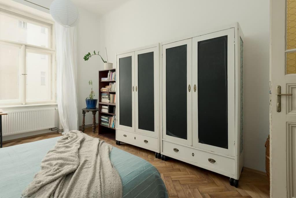 Apartment Artisan & Old-timey 2 Bedrooms *