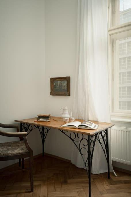 Apartment Artisan & Old-timey 2 Bedrooms Prag
