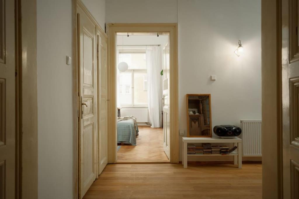 Apartment Artisan & Old-timey 2 Bedrooms *