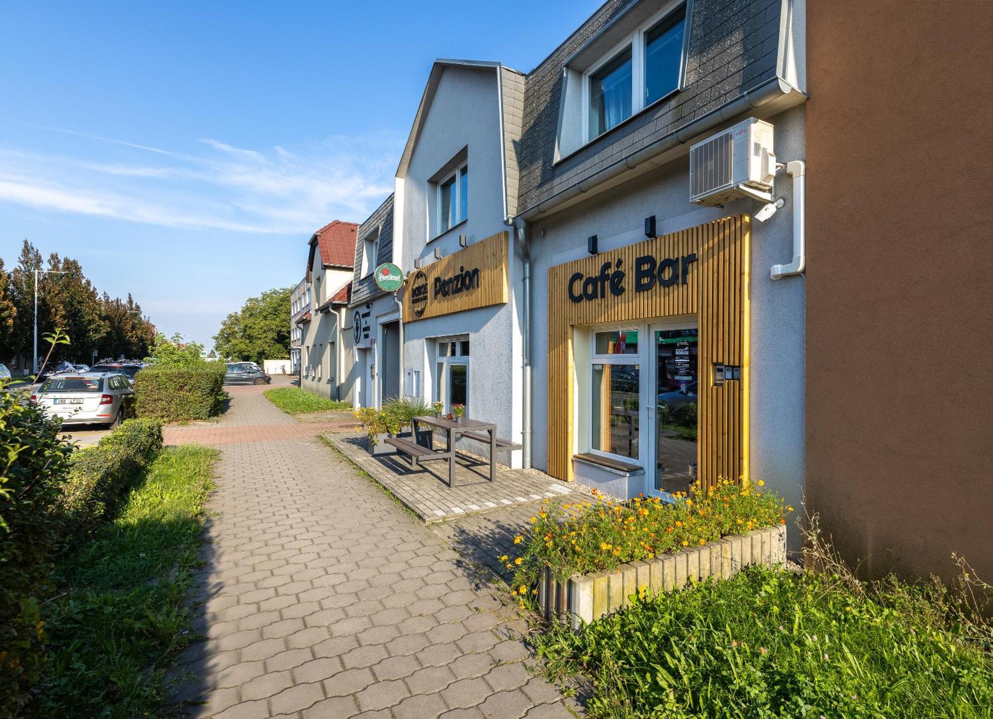 Rodos - Cafe Gæstehus