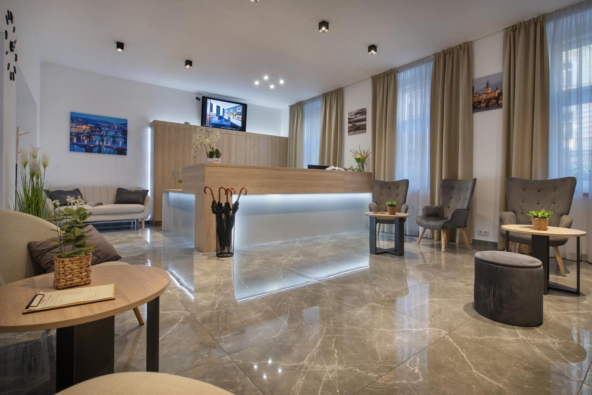 Hotel Season 4*