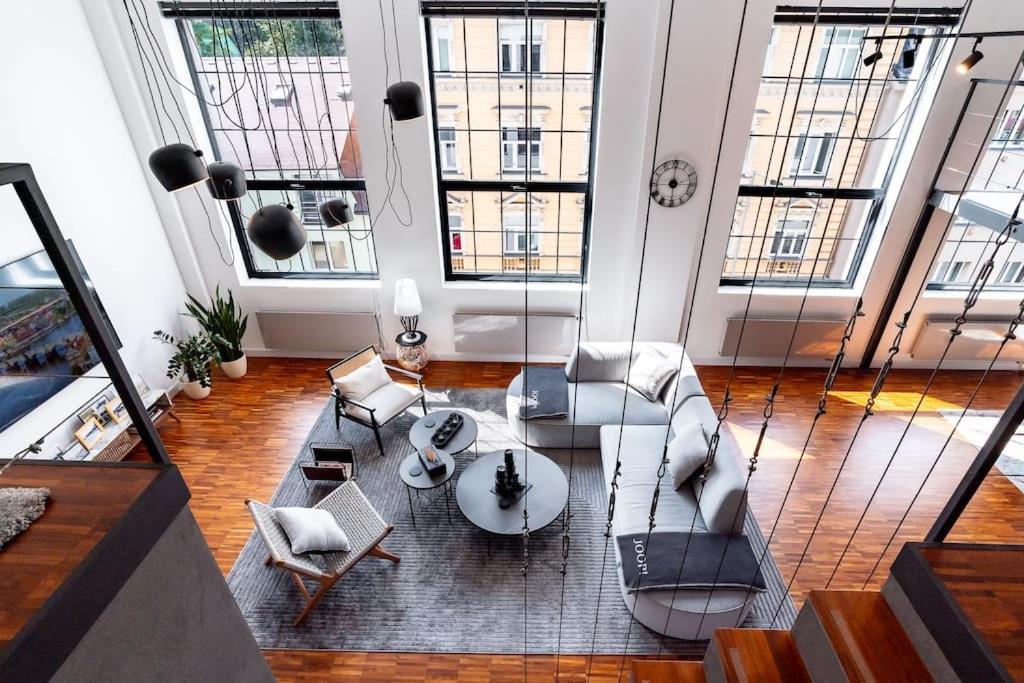 The Factory Loft Apartment