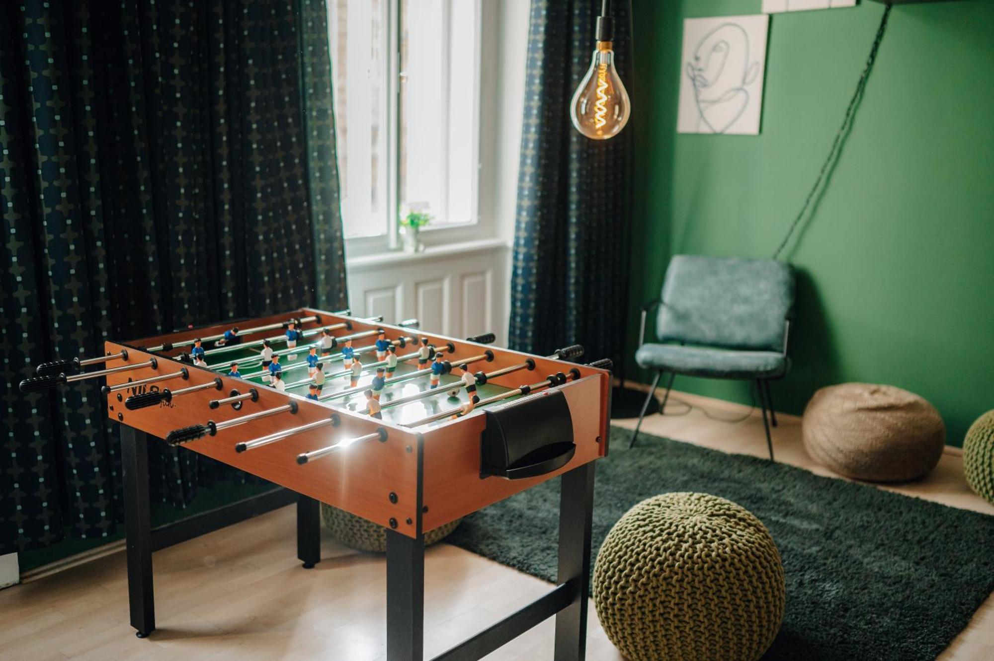 Cinema Billiard & Foosball - Centre Prag