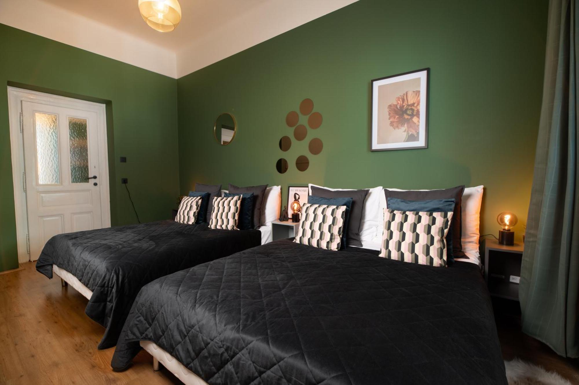 Apartment Cinema Billiard & Foosball - Centre Prag