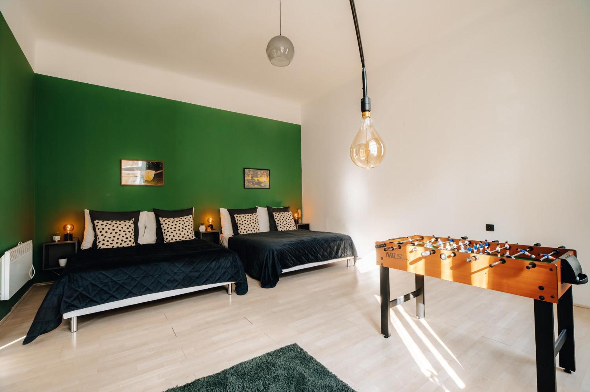 Cinema Billiard & Foosball - Centre Apartment Prag