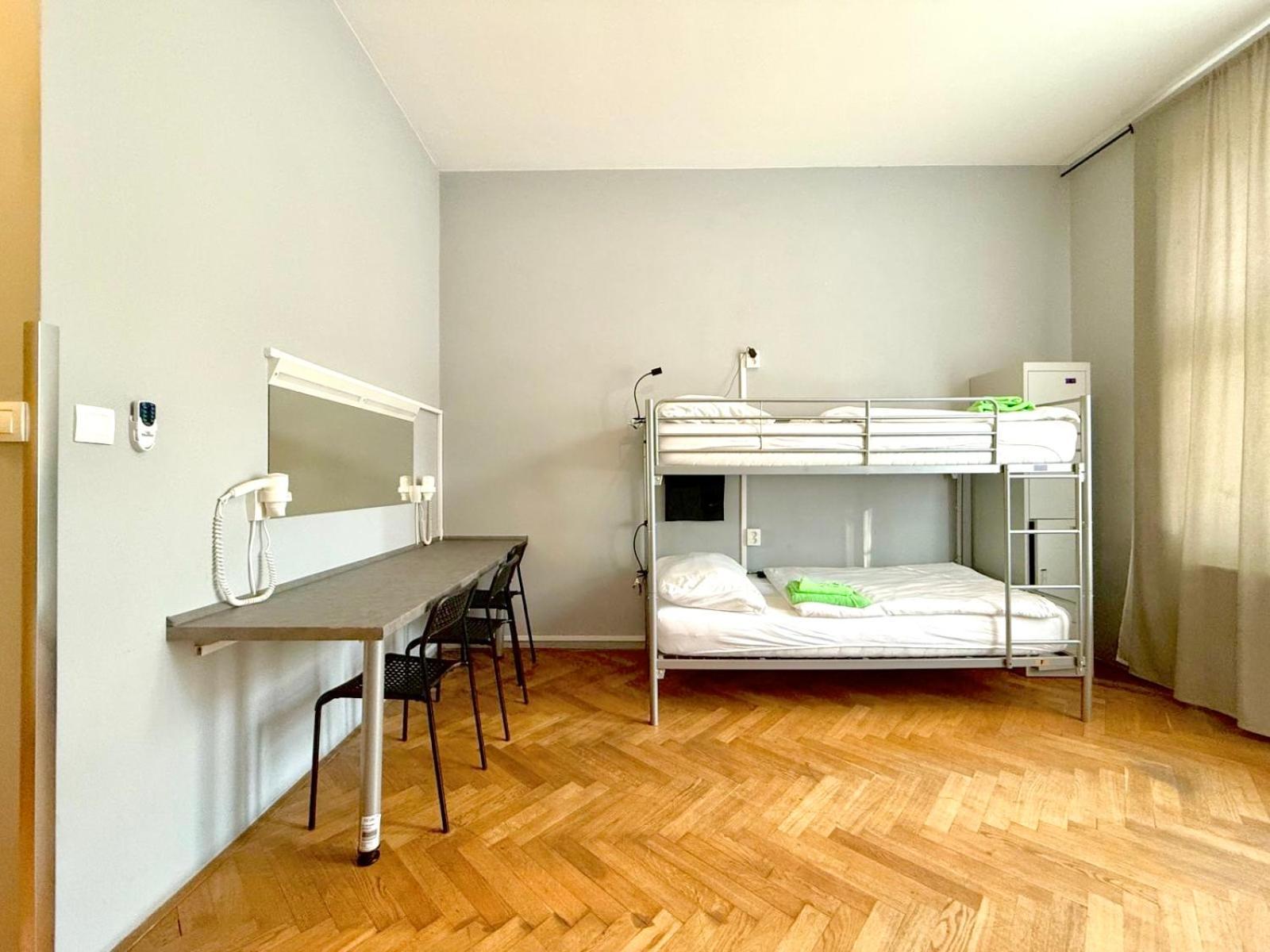 Globe Adults Only Hostel