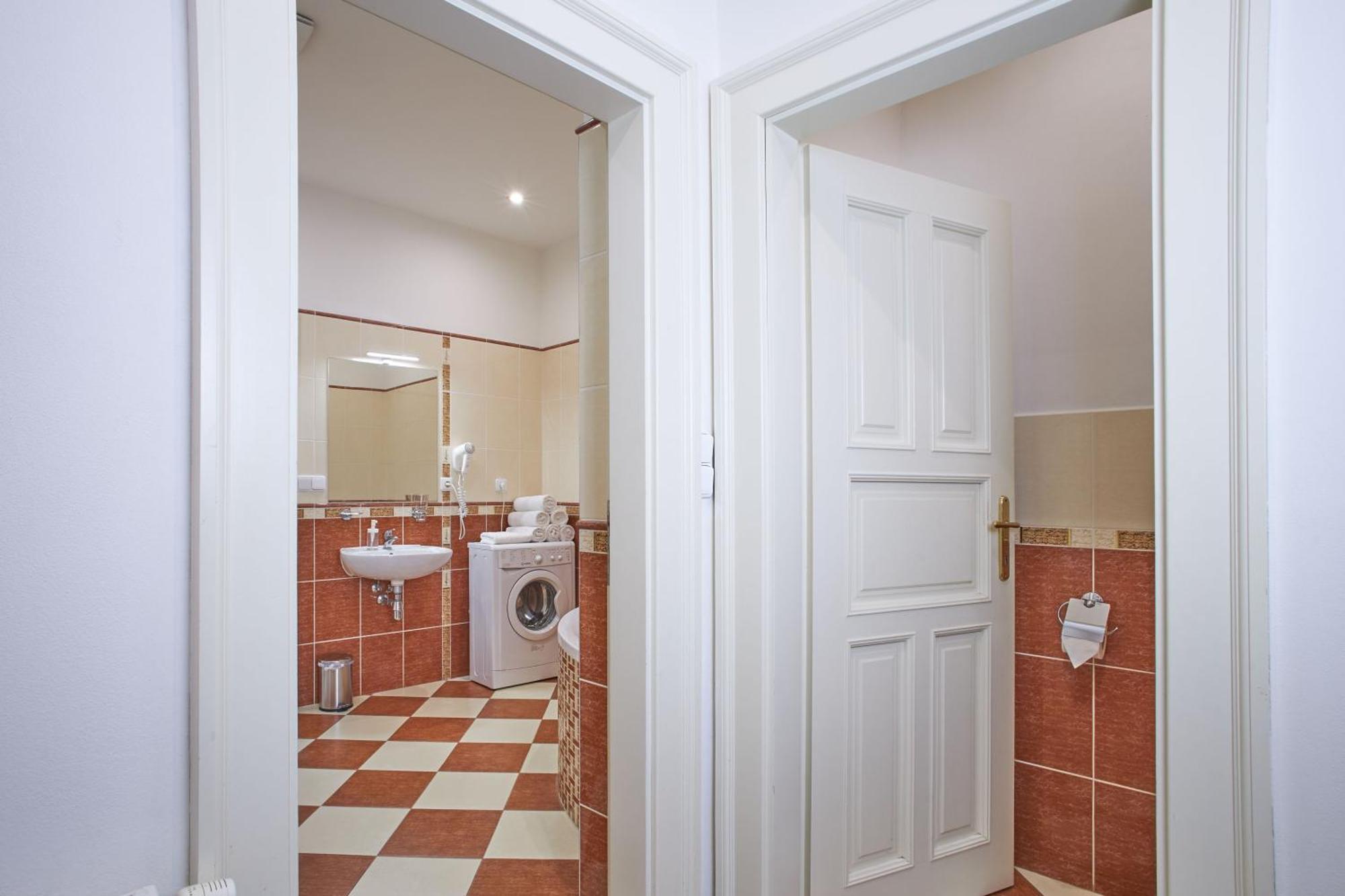 Charles Bridge Apartment