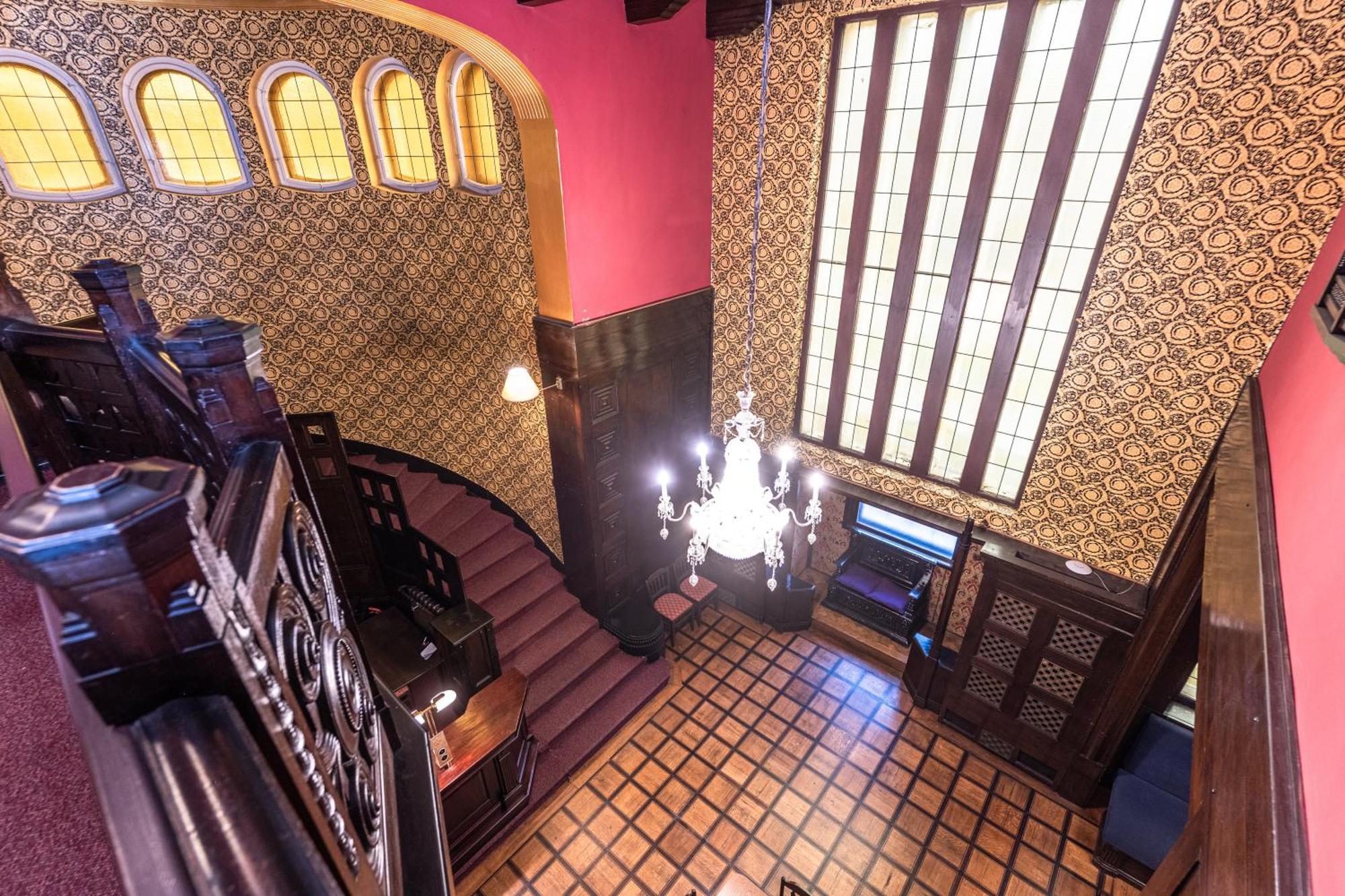Imperia Hostel *