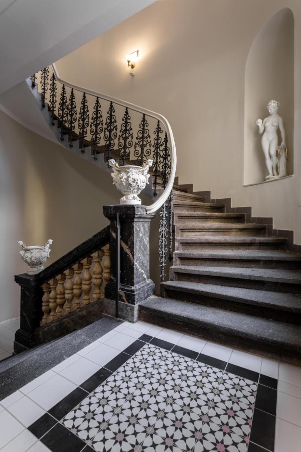 Days - Elegant Near Wenceslas Square Apartment Prag
