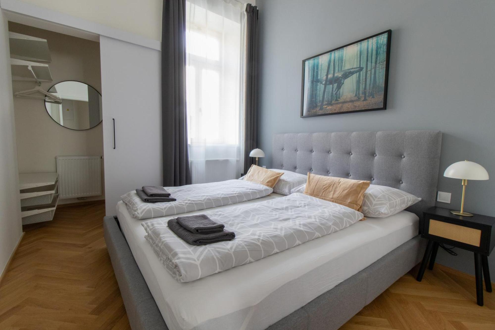 Seifertova Apartment *