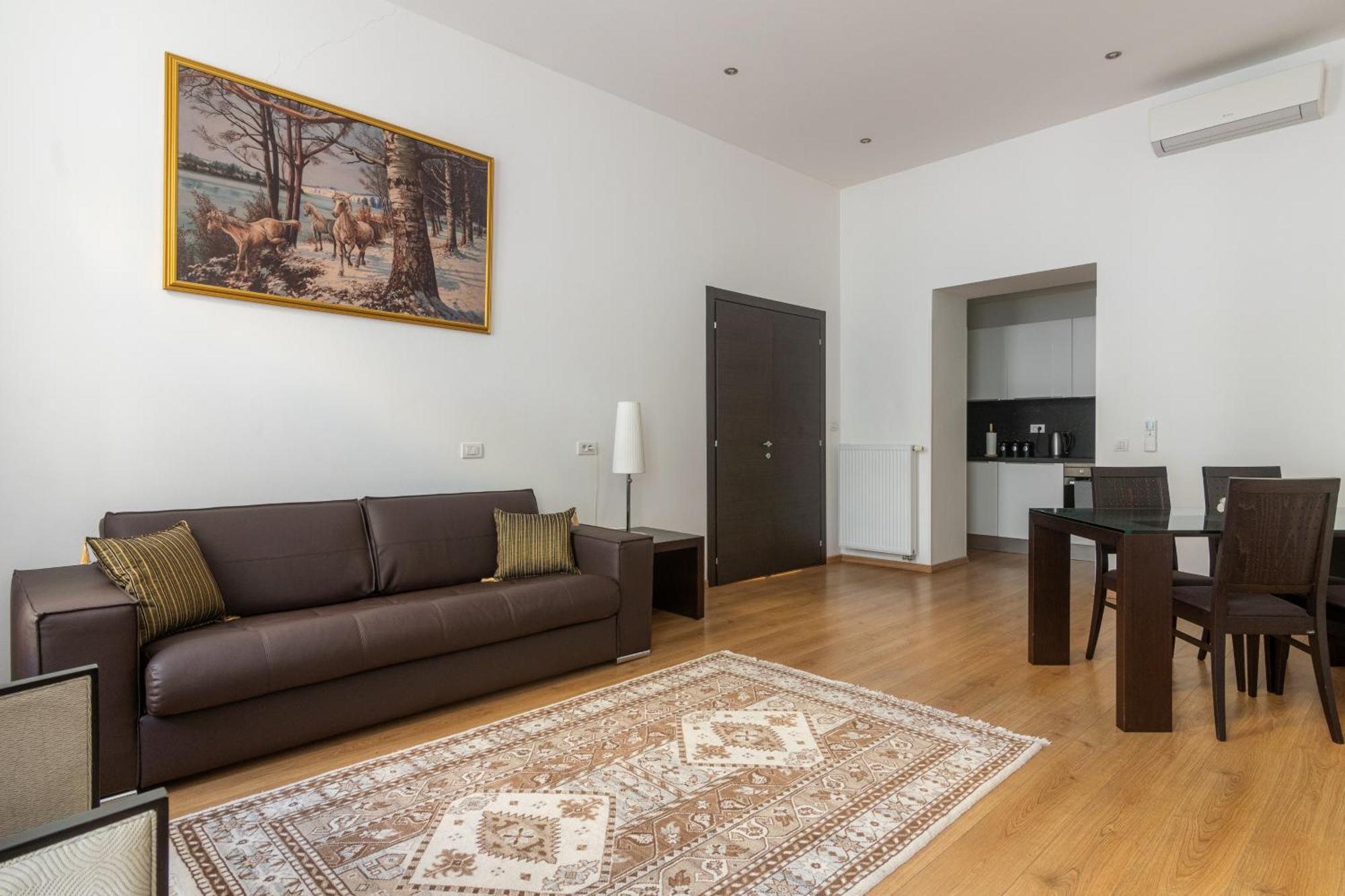 Apartment Riverside Palace Prag