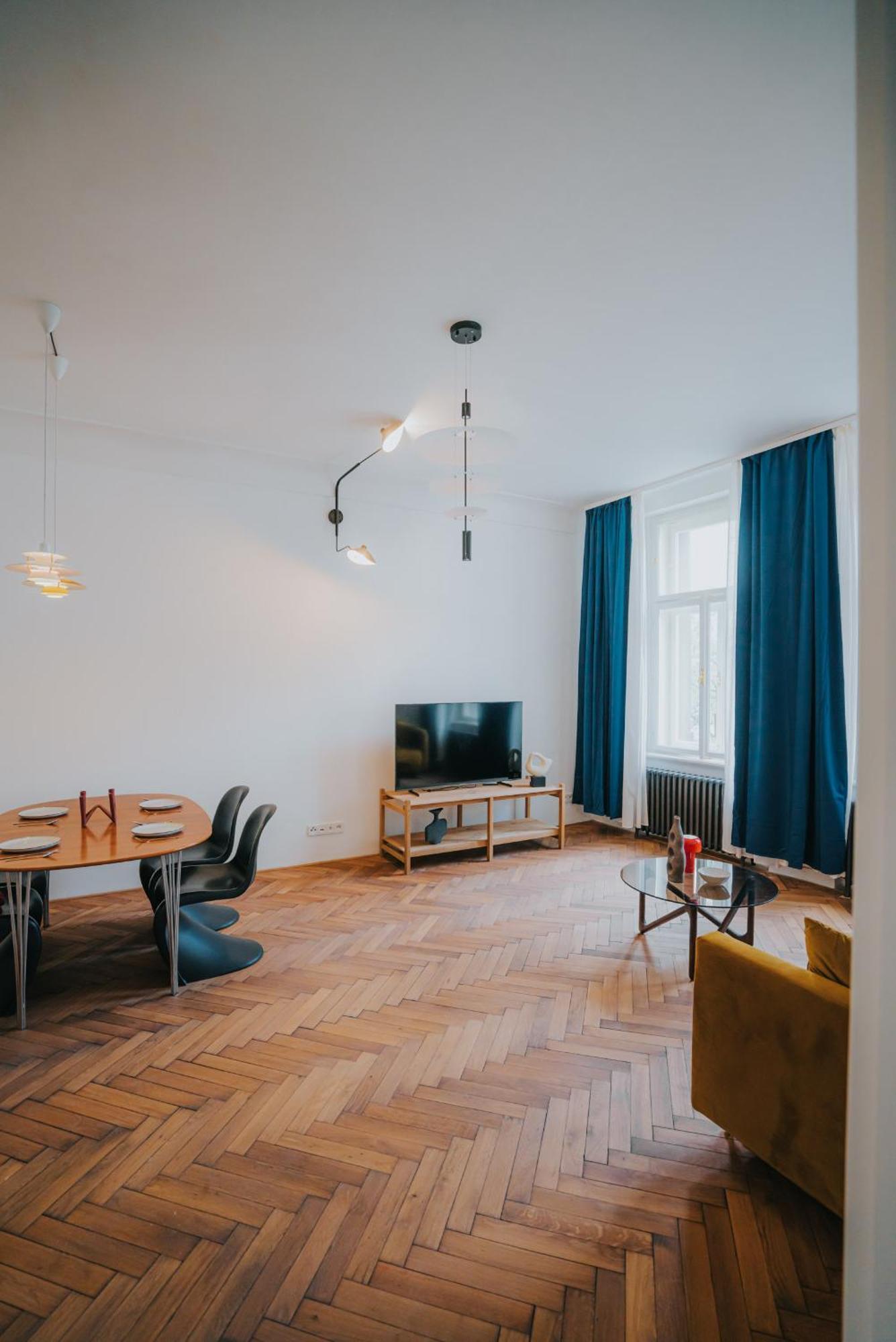 Bohemian Experience Aparthotel *