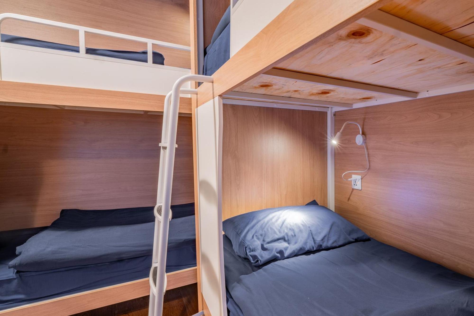 Hostel Stellar Female
