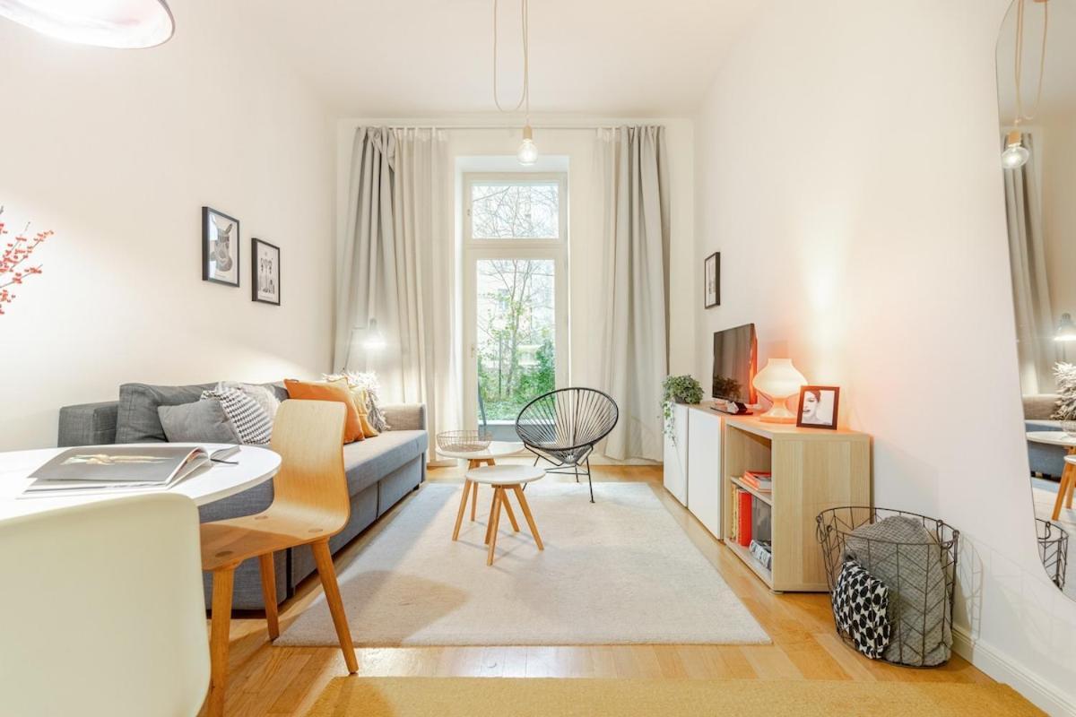 Modern With Garden Prag