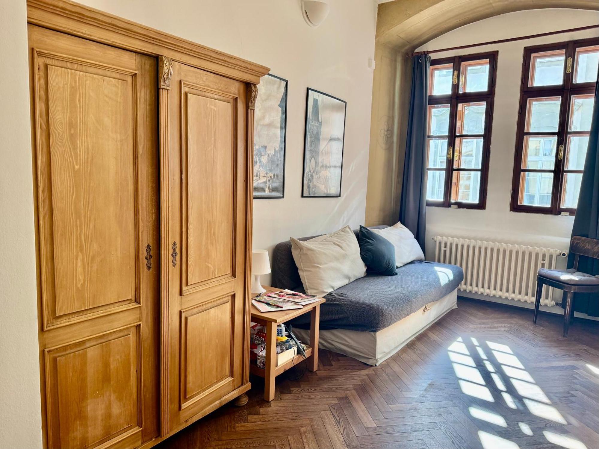 Apartment Nerudova 36 *