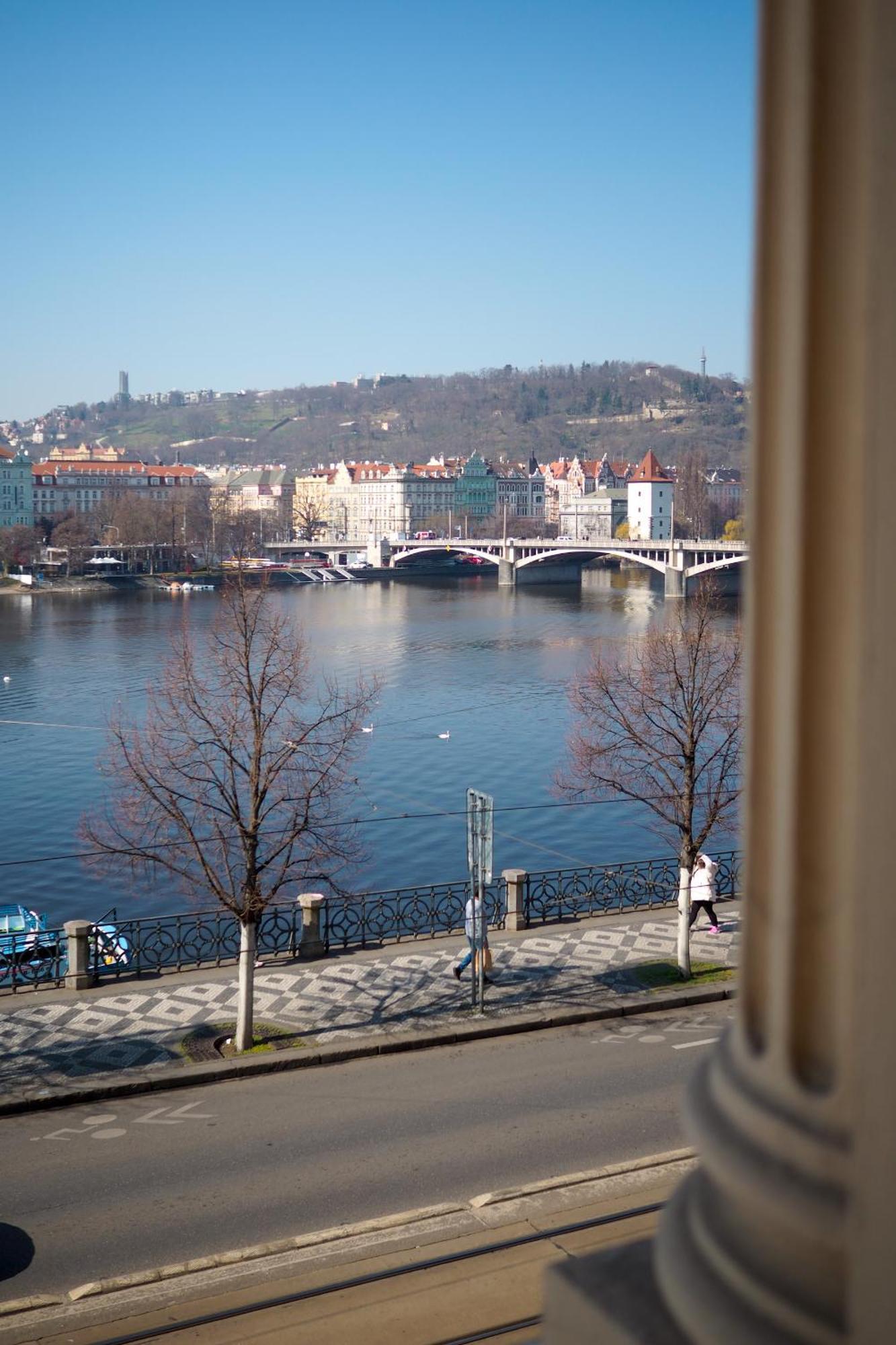Rasinovo Nabrezi - Riverside
