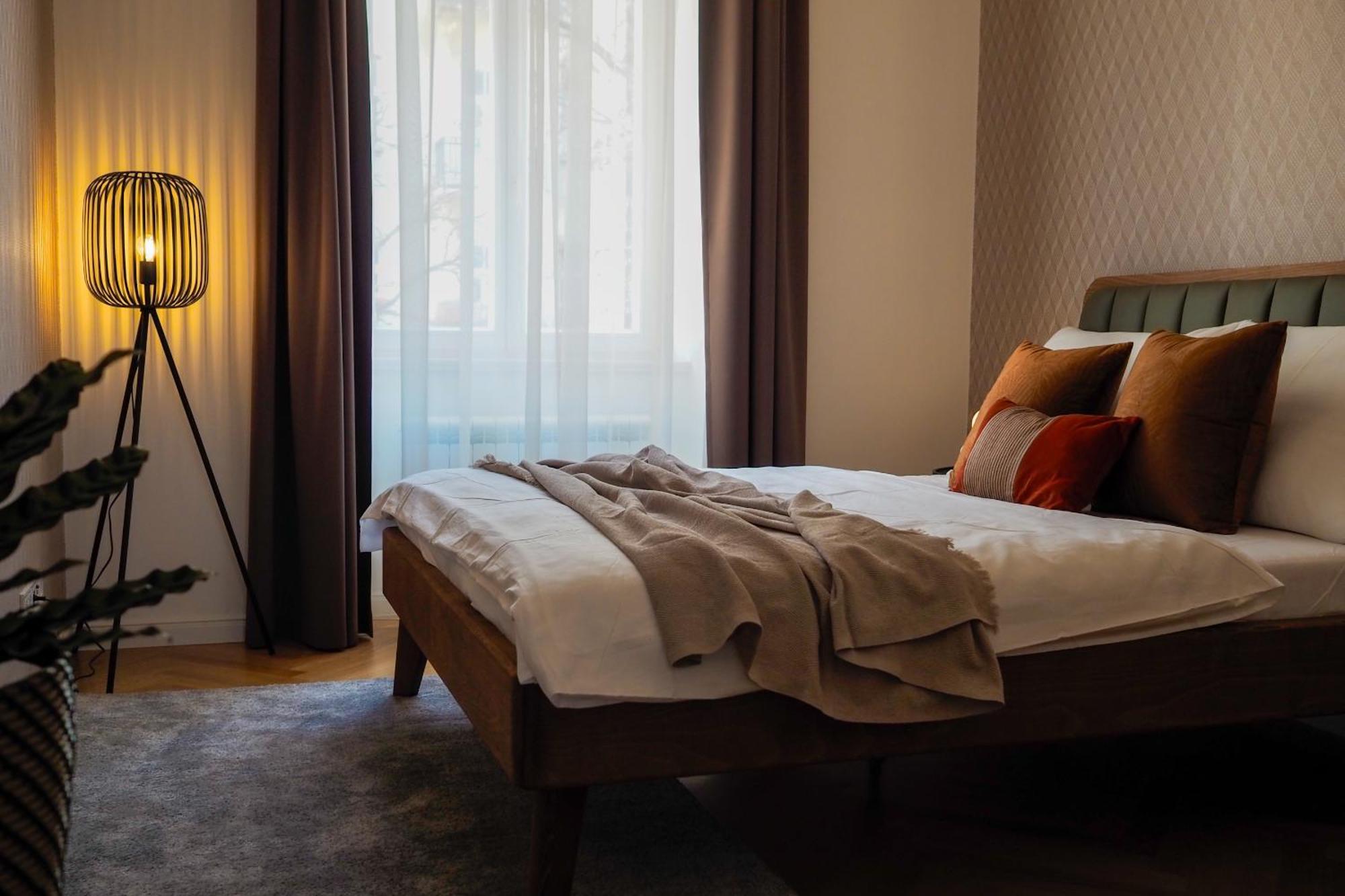 Rasinovo Nabrezi - Riverside Lejlighedshotel Prag