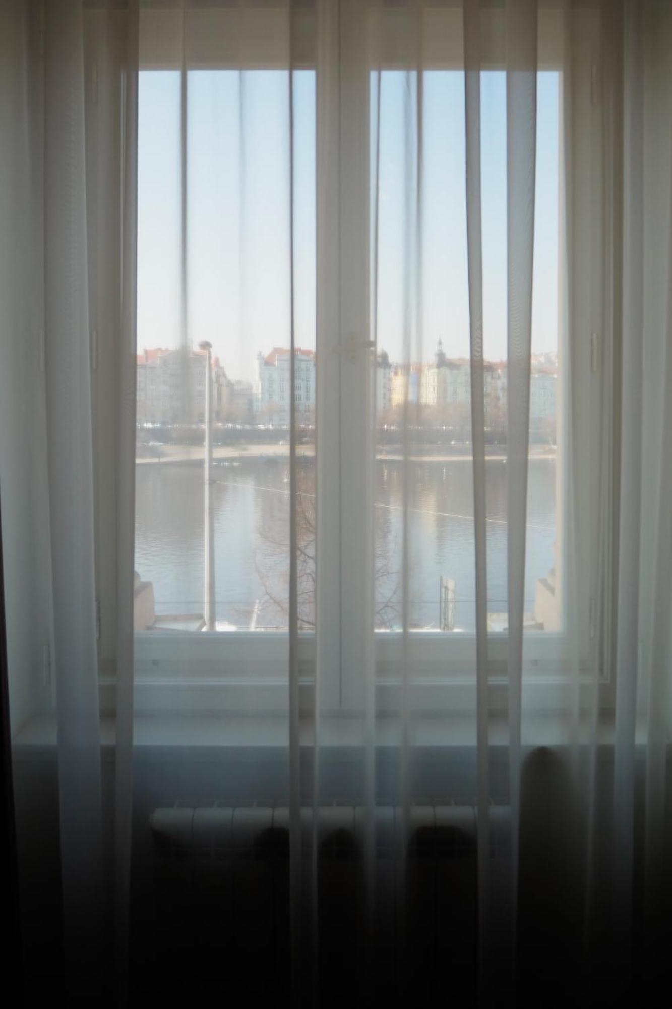 Rasinovo Nabrezi - Riverside Prag