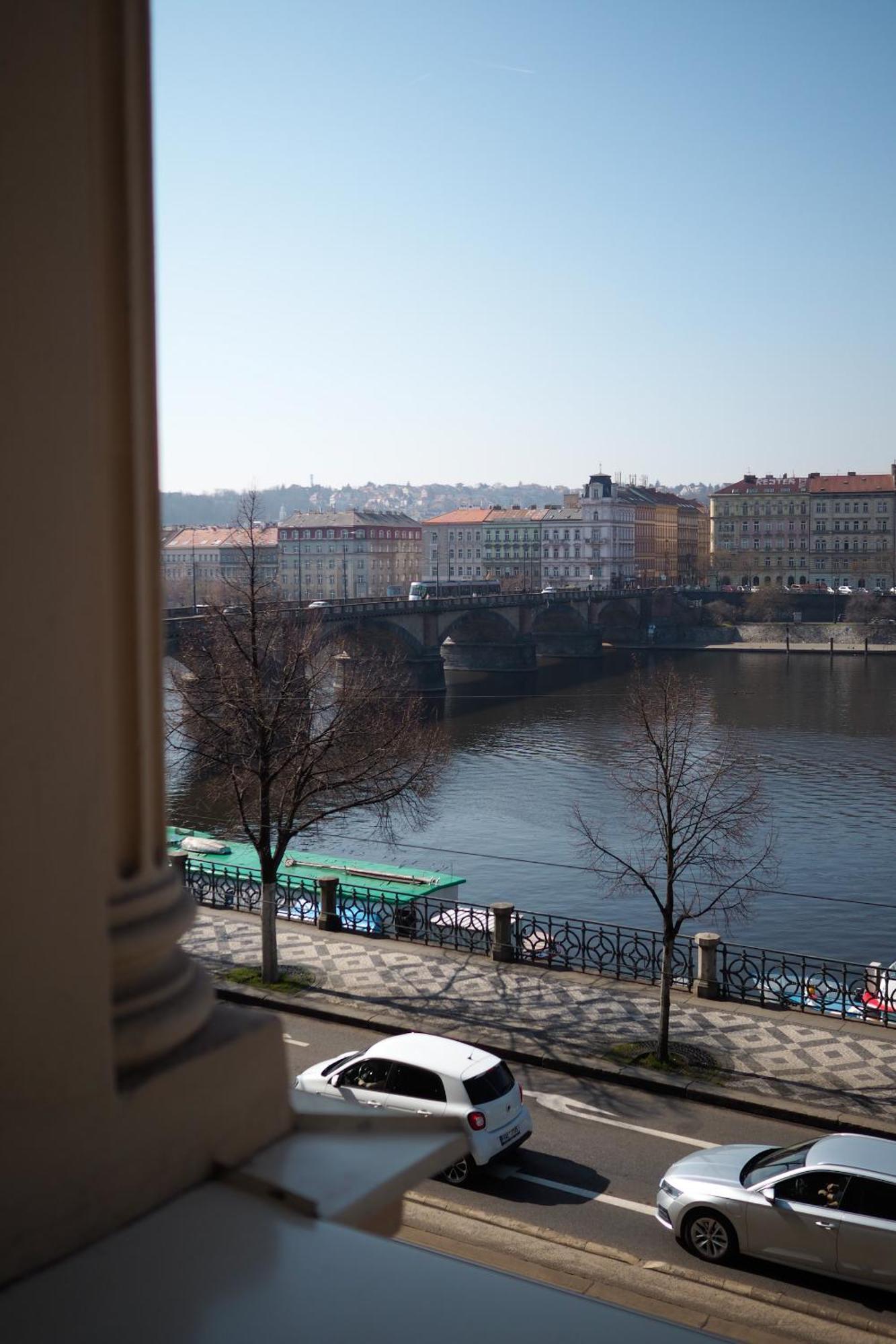 Rasinovo Nabrezi - Riverside 4* Prag