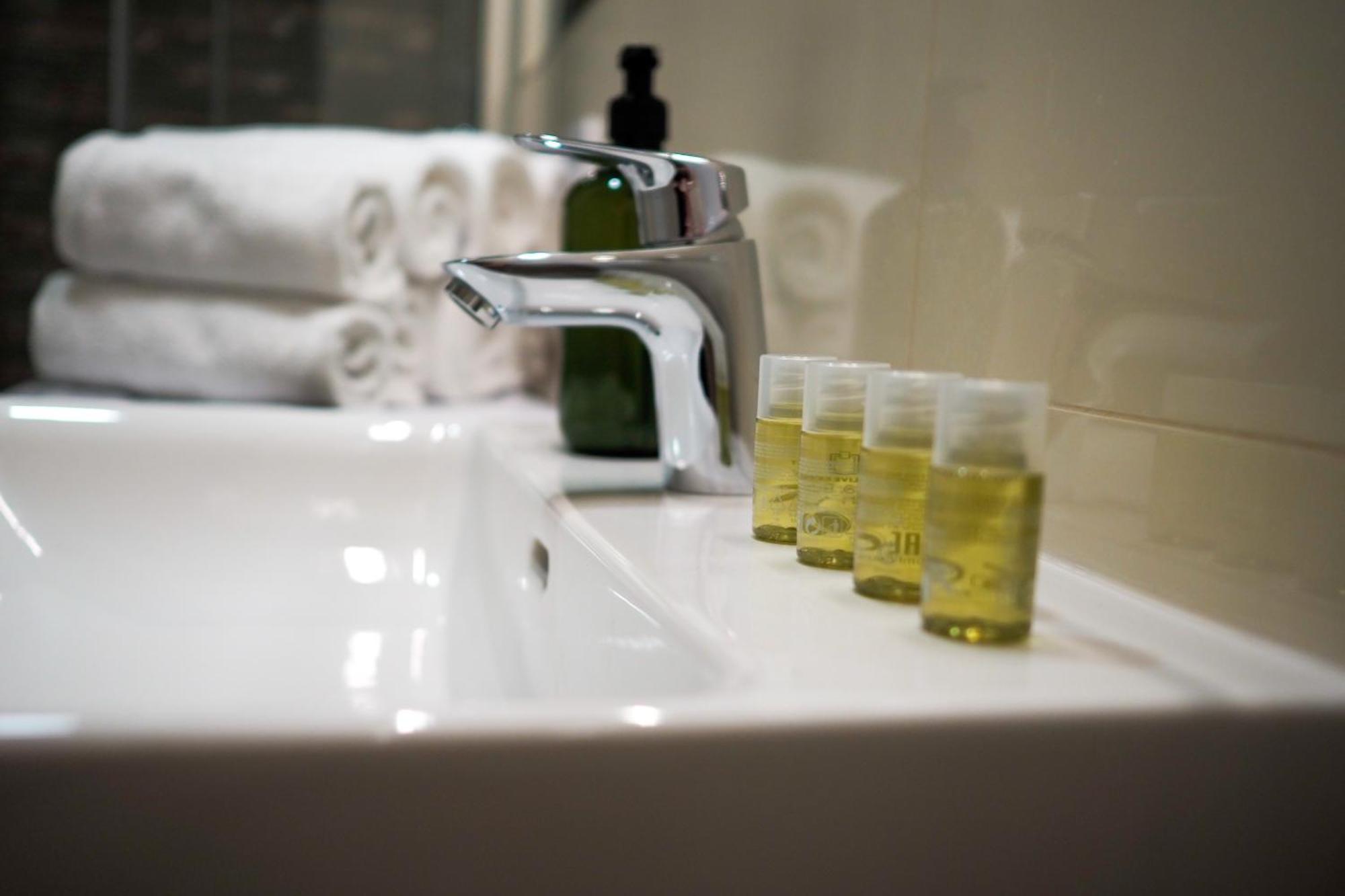 Lejlighedshotel Rasinovo Nabrezi - Riverside Prag