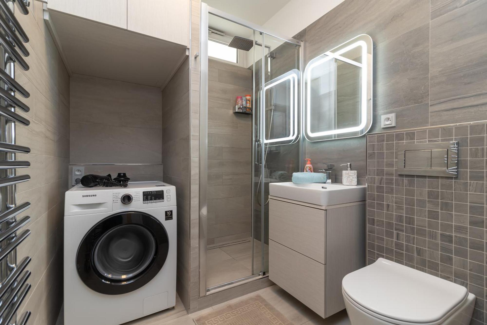 Apartment Peace And Comfort Near Center With Balcony, 500mb Wifi Prag