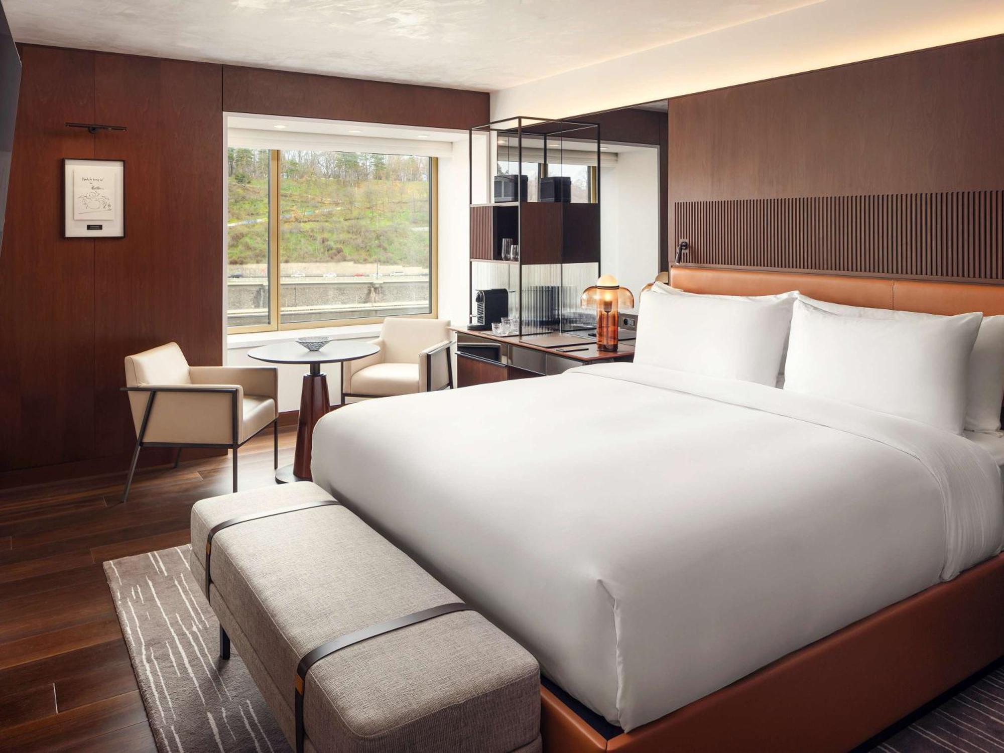 Fairmont Golden 5* Prag