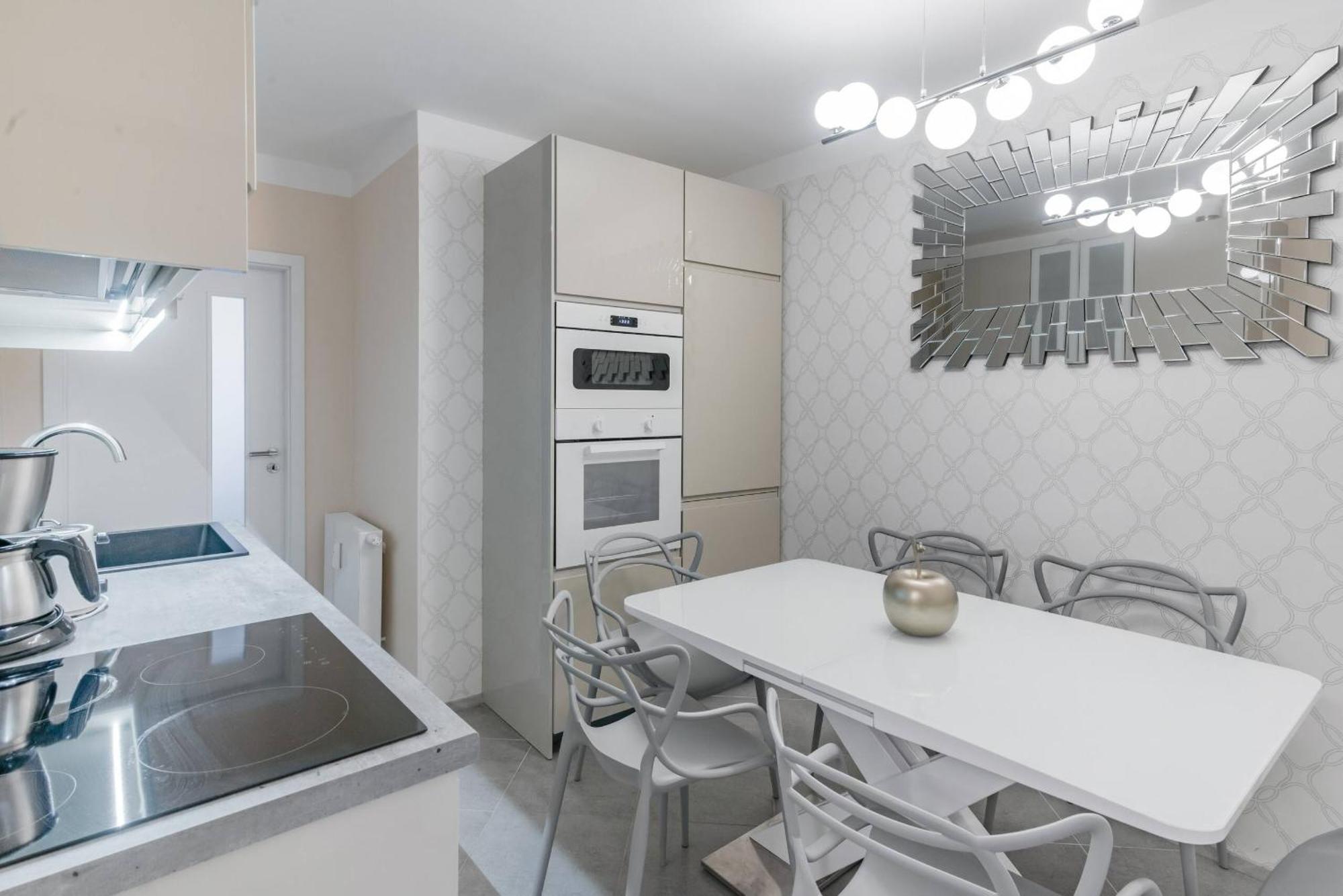 Lejlighed Pastel Art Deco 3bdr Ruterra *