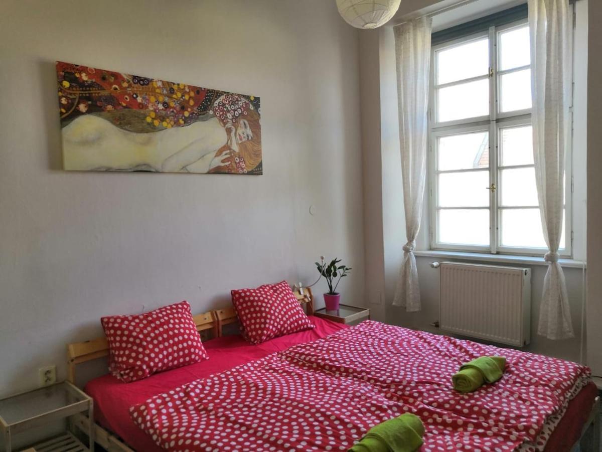 Bed & Breakfast 3 Min Walk Old Town Center Private A *