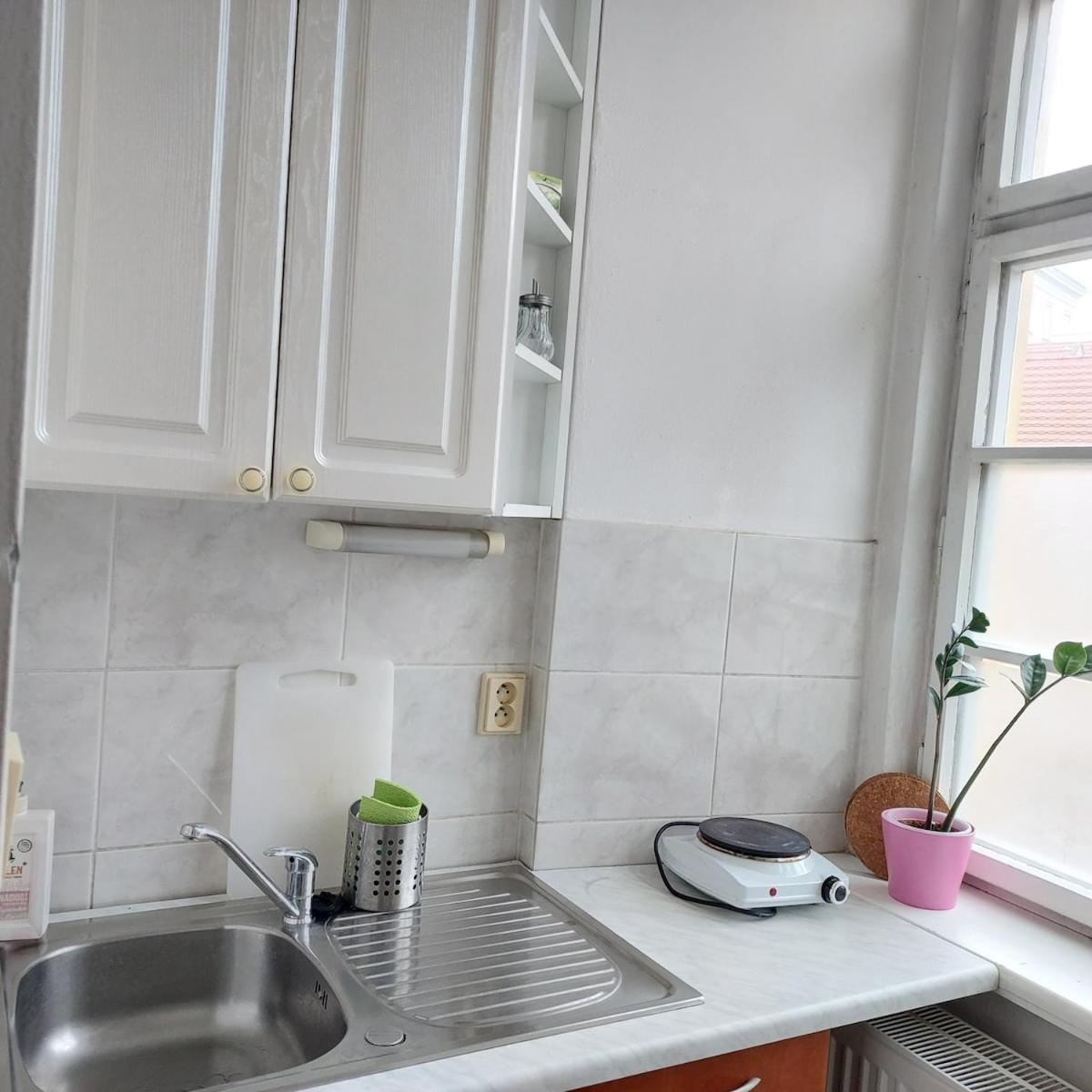 Bed & Breakfast 3 Min Walk Old Town Center Private A Prague