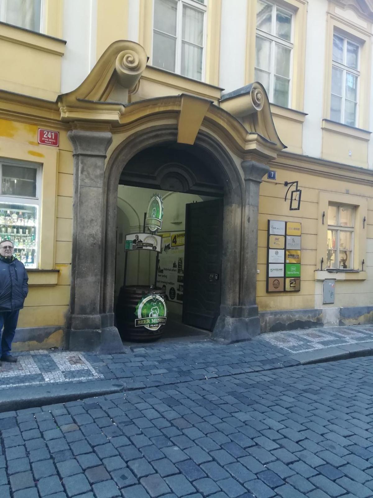 Bed & Breakfast 3 Min Walk Old Town Center Private A Prague
