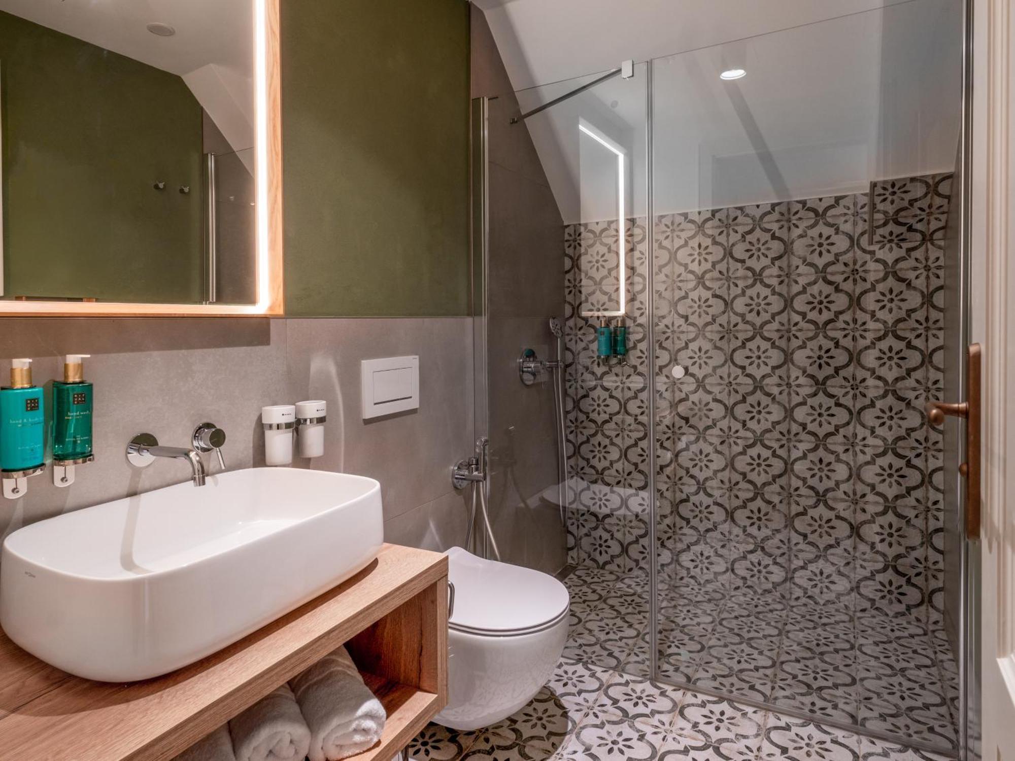Modra Ruze Aparthotel
